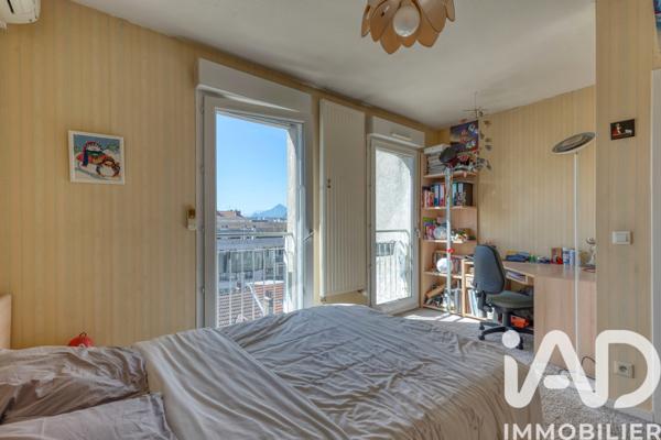 Maison à vendre 6 pièces 166 m² Grenoble