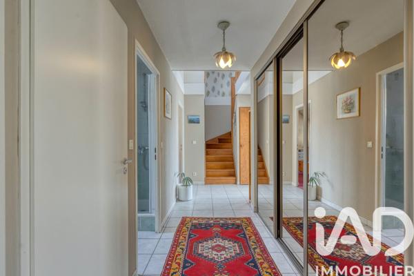 Maison à vendre 6 pièces 166 m² Grenoble