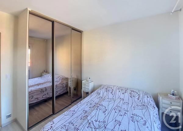 Appartement F5 à vendre  5 pièces - 99 m 2   CRETEIL  - 94