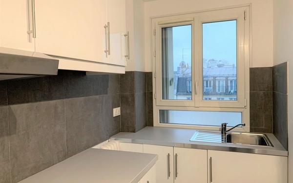 Appartement à vendre    1 pièce • 30,98 m2 Paris 11