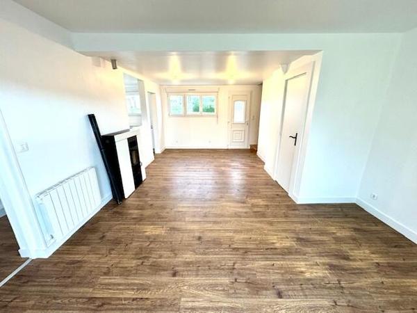 Le centre et les commodités à pieds - Maison rénovée 3 chambres