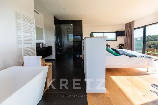 VILLA VUE MER AVEC PISCINE CHAUFFÉE