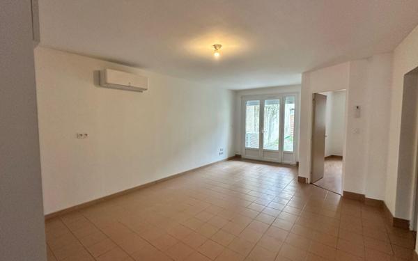 Appartement à louer    3 pièces • 60 m2 Nègrepelisse
