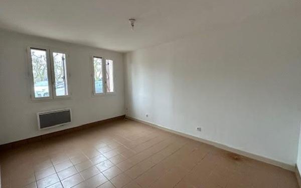 Appartement à louer    3 pièces • 60 m2 Nègrepelisse