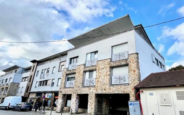 Appartement à vendre    3 pièces •  Champs-sur-Marne