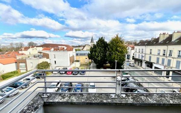 Appartement à vendre    3 pièces •  Champs-sur-Marne