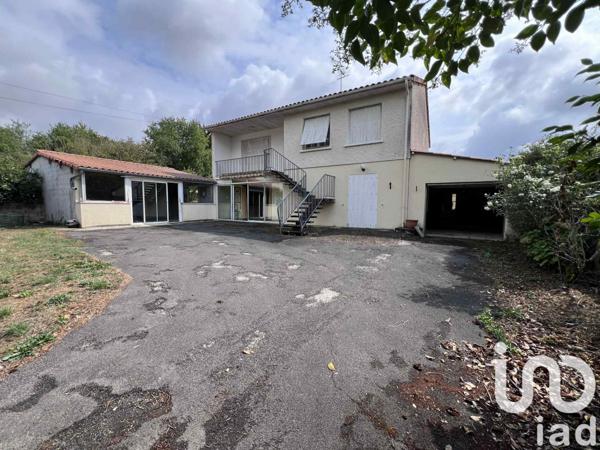 House for sale 7 rooms 173 m² Saint-Pierre-d'Exideuil