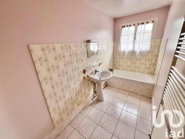 House for sale 7 rooms 173 m² Saint-Pierre-d'Exideuil