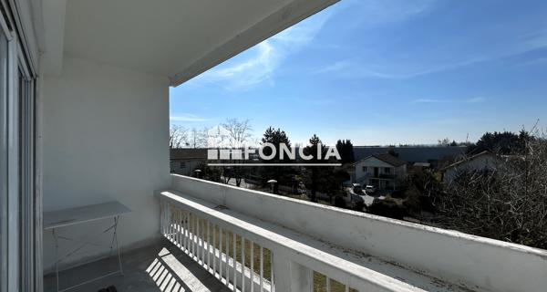 Location Studio meublé 29.5 m² - Mâcon 71000