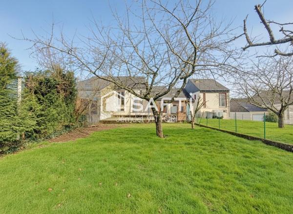 Maison 2 chambres avec garage et jardin clos à Ernée