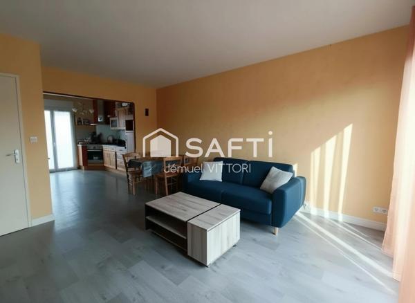 Maison 2 chambres avec garage et jardin clos à Ernée