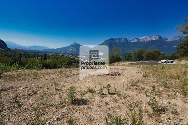 Fontanil-Cornillon ? Terrain d'exception viabilisé 2185m2