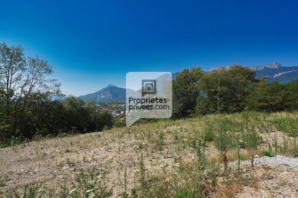 Fontanil-Cornillon ? Terrain d'exception viabilisé 2185m2