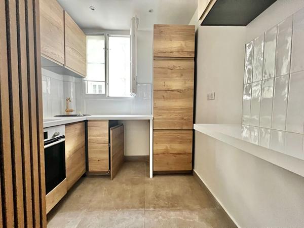 Appartement 2 pièces 42.60 m2 - AUTEUIL sud