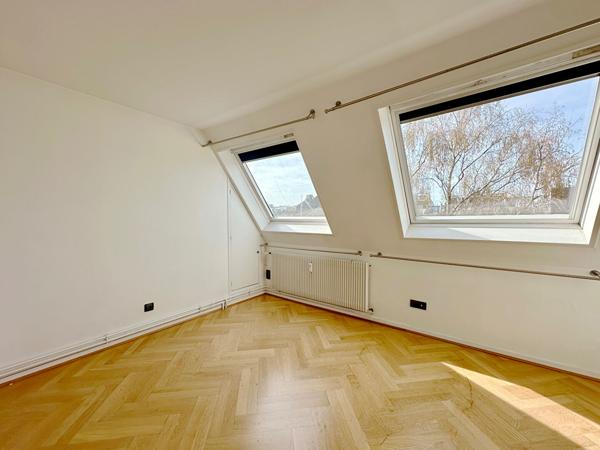 Vieux Lille , très bel appartement de 68, 81 m² loi carrez, en duplex au dernier étage d'une résidence sécurisée avec ascenseur , 2 chambres, une cave Lille Vieux Lille , très bel appartement de 68, 81 m² loi carrez, en duplex au dernier étage d'une résidence sécurisée avec ascenseur , 2 chambres, une cave Lille