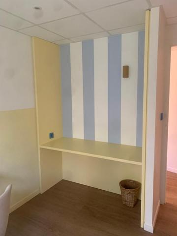 Rue charles monselet - local à usage commercial / professionnel 250 m² - 3 places de parking