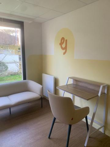 Rue charles monselet - local à usage commercial / professionnel 250 m² - 3 places de parking