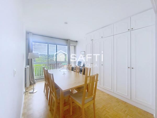 Appartement familial proche RER et verdure