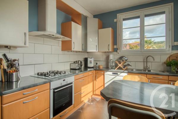 Maison à vendre  5 pièces - 151 m 2   ST LEU LA FORET  - 95