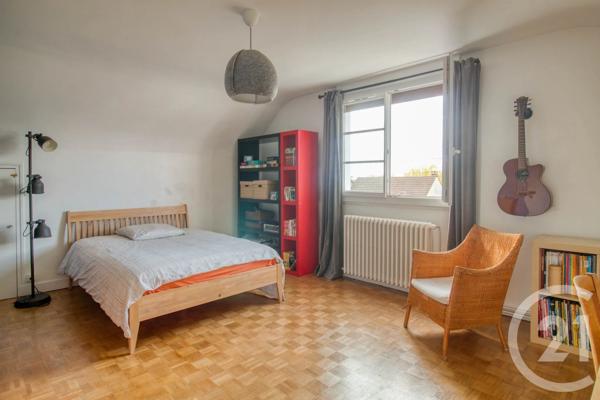 Maison à vendre  5 pièces - 151 m 2   ST LEU LA FORET  - 95