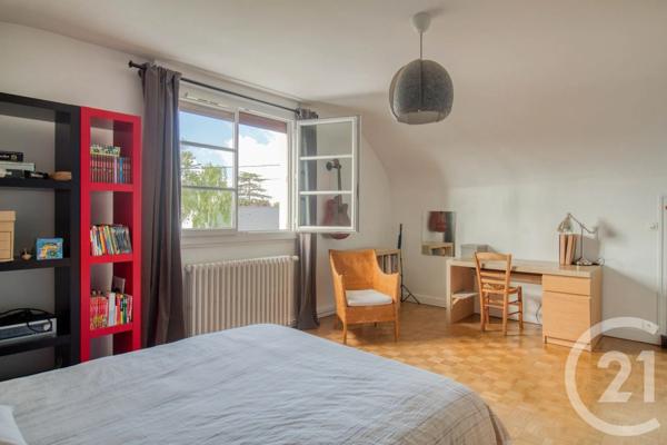 Maison à vendre  5 pièces - 151 m 2   ST LEU LA FORET  - 95
