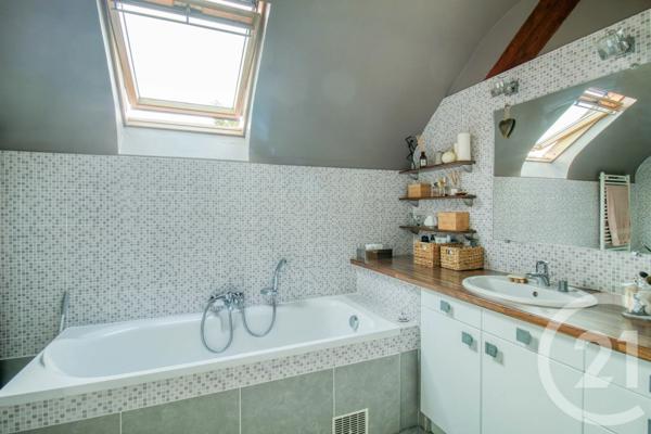 Maison à vendre  5 pièces - 151 m 2   ST LEU LA FORET  - 95