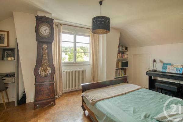 Maison à vendre  5 pièces - 151 m 2   ST LEU LA FORET  - 95