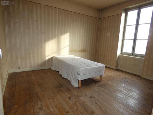 Maison de ville à vendre à Clermont-Ferrand dans le Puy-de-Dôme (63100), ref : 13352/437   
La Plaine