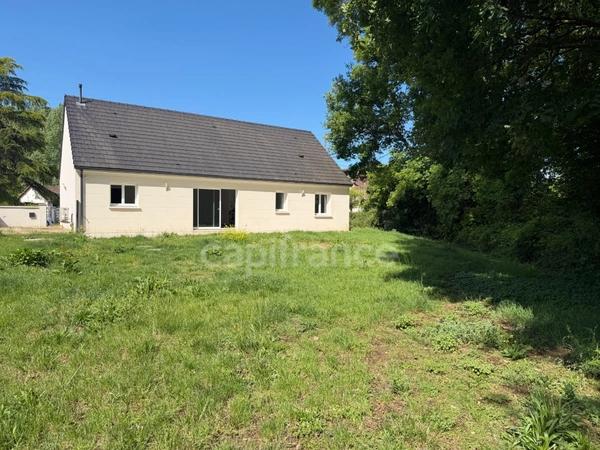Maison à vendre 5 pièces JOIGNY (89) plain pied de 2018  3 chambres Garage Terrain de 800 m2