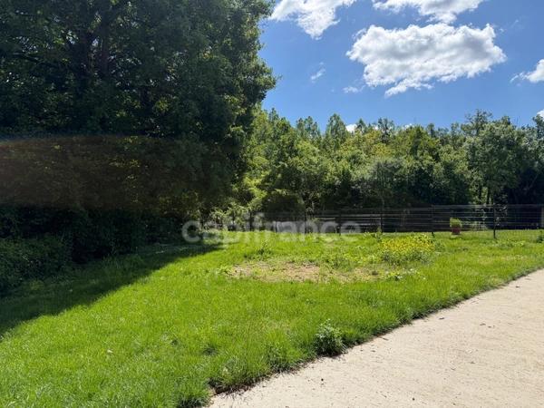 Maison à vendre 5 pièces JOIGNY (89) plain pied de 2018  3 chambres Garage Terrain de 800 m2