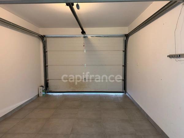 Maison à vendre 5 pièces JOIGNY (89) plain pied de 2018  3 chambres Garage Terrain de 800 m2