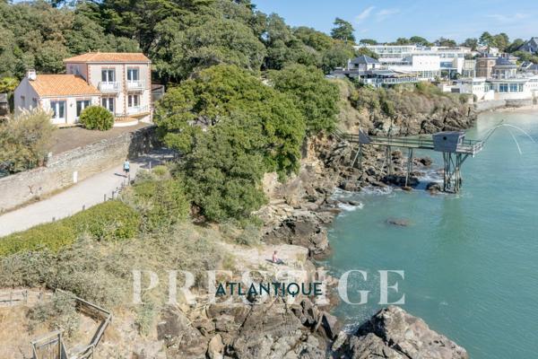 GOURMALON - VILLA FACE MER- 156 M2 HABITABLES - PISCINE - TERRAIN 502 M2