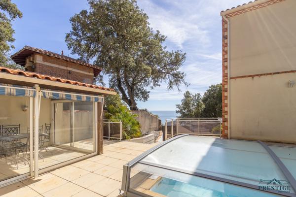 GOURMALON - VILLA FACE MER- 156 M2 HABITABLES - PISCINE - TERRAIN 502 M2