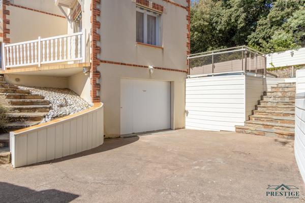 GOURMALON - VILLA FACE MER- 156 M2 HABITABLES - PISCINE - TERRAIN 502 M2