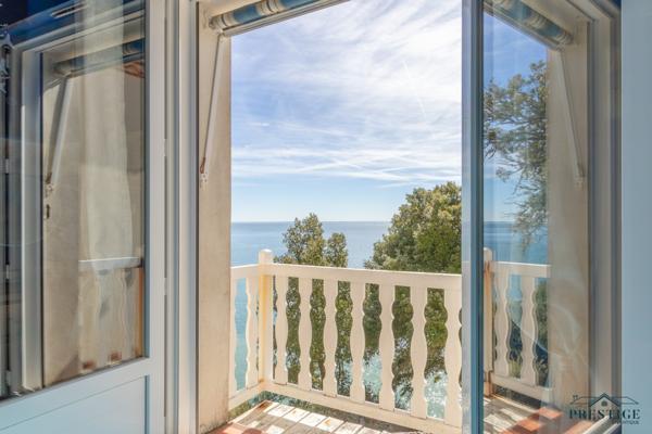 GOURMALON - VILLA FACE MER- 156 M2 HABITABLES - PISCINE - TERRAIN 502 M2