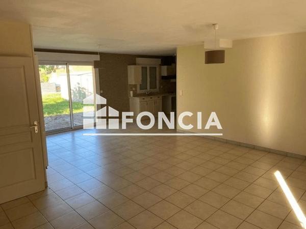 Location Maison 6 pièces 111.21 m² - 20 RUE DU 27 JANVIER 1945 Chatillon Sur Loire 45360