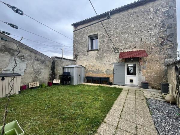 Maison à vendre |  Saint-Jean-d'Angély |  4 pièces | 95 m²