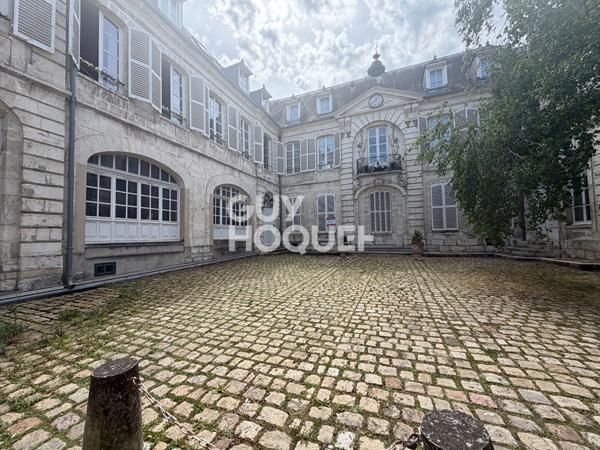 BOURGES - HYPERCENTRE