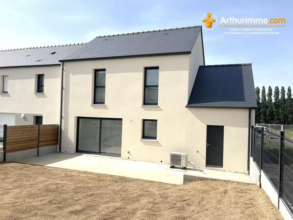Location                                                      Maison
                        
                     5 pièces                      105 m2                     à Châteaubourg