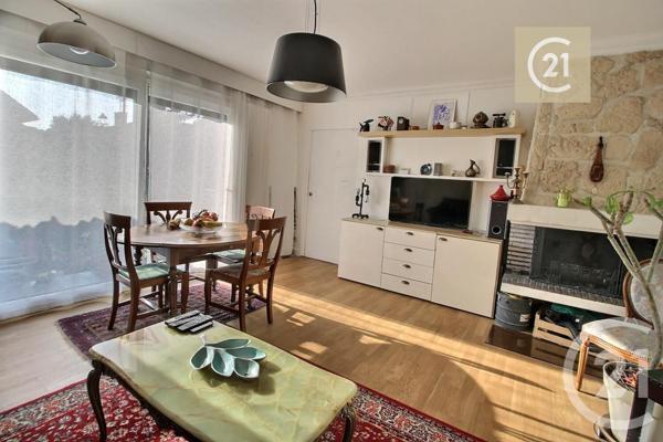 Maison à vendre  6 pièces - 93,09 m2 LES PAVILLONS SOUS BOIS - 93