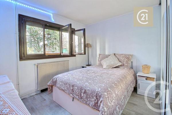 Maison à vendre  6 pièces - 93,09 m2 LES PAVILLONS SOUS BOIS - 93