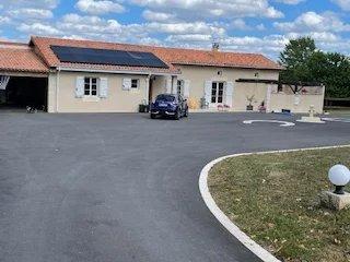 Maison de 3 chambres avec piscine, 6 hectares de terrain et installations équestres
