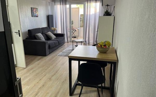 Appartement à louer    3 pièces •  Saint-Caprais-de-Bordeaux