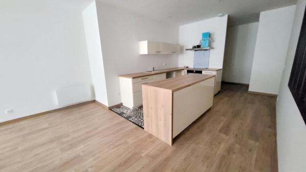 24100 Appartement centre de Bergerac 3 pièces 80.40 m2  rénové parfait état