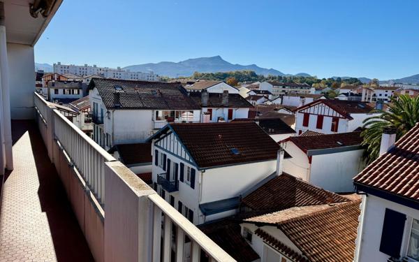 Appartement à vendre    3 pièces • 7 112 m2 Saint-Jean-de-Luz