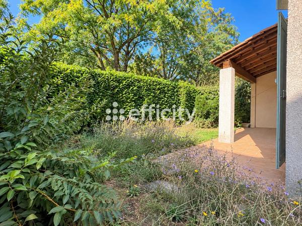 Maison
         4 pièces
        - 83 m² 449 000 € *