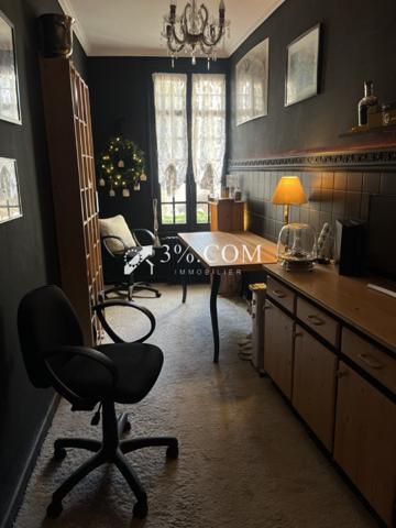 Maison 9 pièce(s) 4 chambre(s) 228 m²