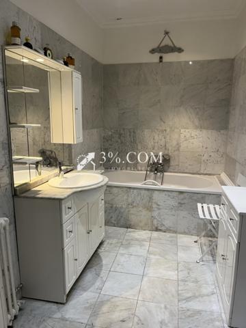 Maison 9 pièce(s) 4 chambre(s) 228 m²