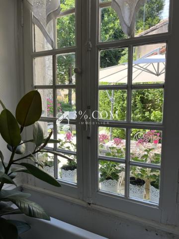 Maison 9 pièce(s) 4 chambre(s) 228 m²