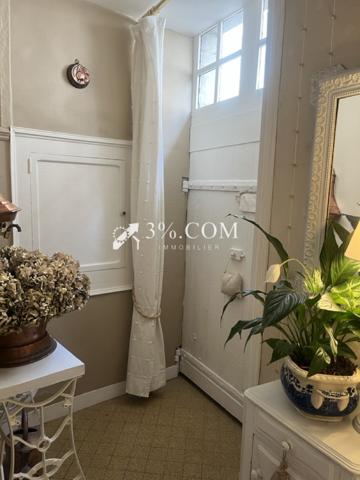 Maison 9 pièce(s) 4 chambre(s) 228 m²